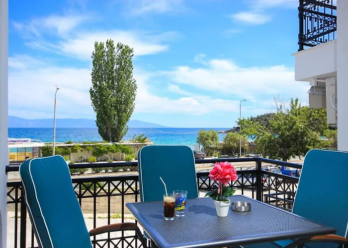 Rooms Kavala شقة