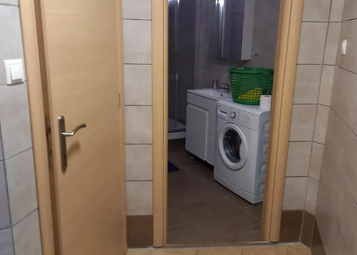 Rooms Kavala شقة كافالا