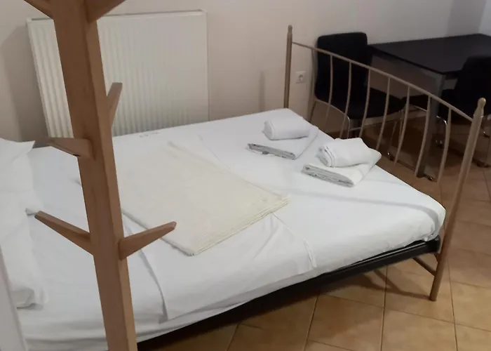 Rooms Kavala شقة *